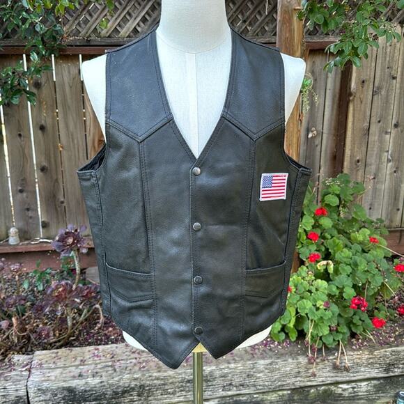 Genuine Leather Motorcycle Vest Sz 42 W/ Harley-Davidson POW Veteran Patches - Picture 2 of 14